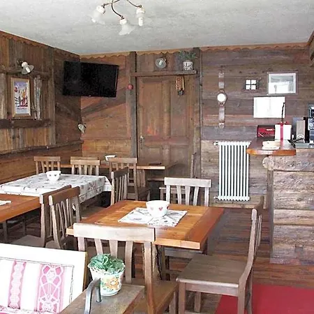D'hotes Les Fleurs Hotel 3*
