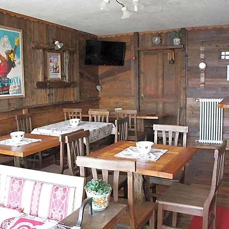 Hotel D'hotes Les Fleurs Gressan